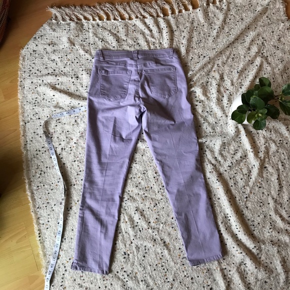 Wit & Wisdom pants in Lavender Dust - Picture 9 of 11